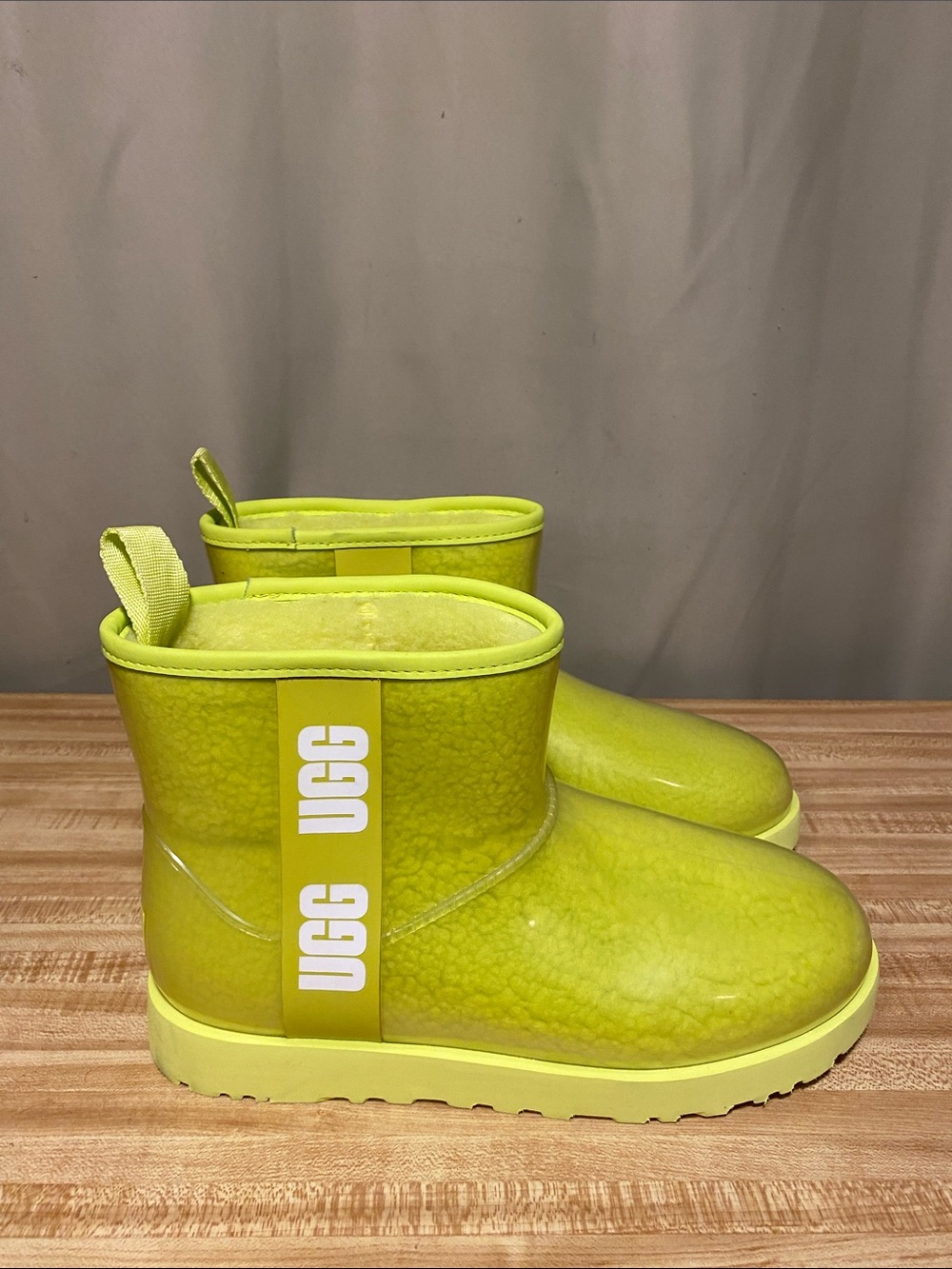 UGG Women’s Classic Clear Mini Boots -Waterproof Sulfur 10 NWOT